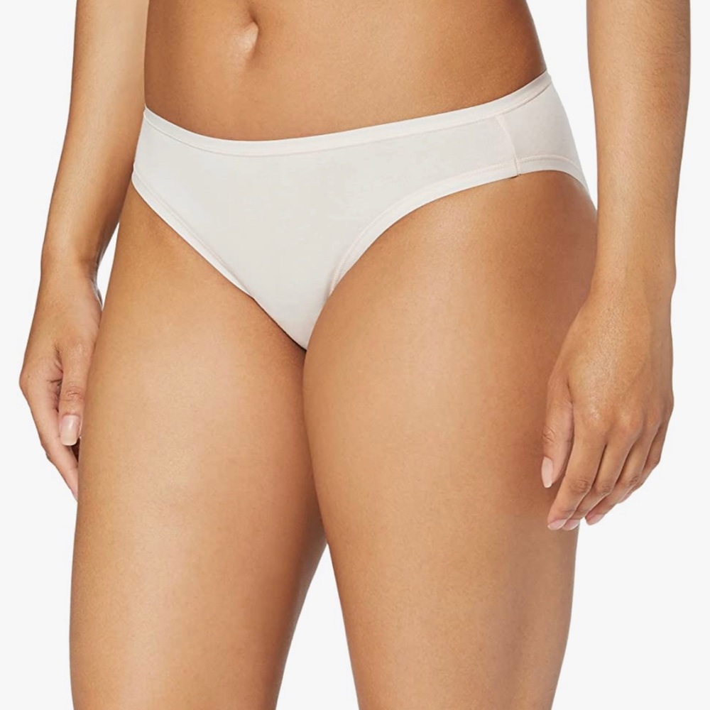 NWOT Amazon Essentials Cotton Bikini Style Panties in white
